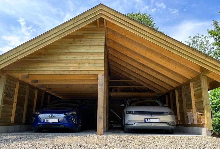 dubble houten carport met schuin dak