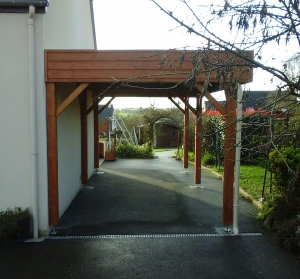 houten carport aanbouw met plat dak